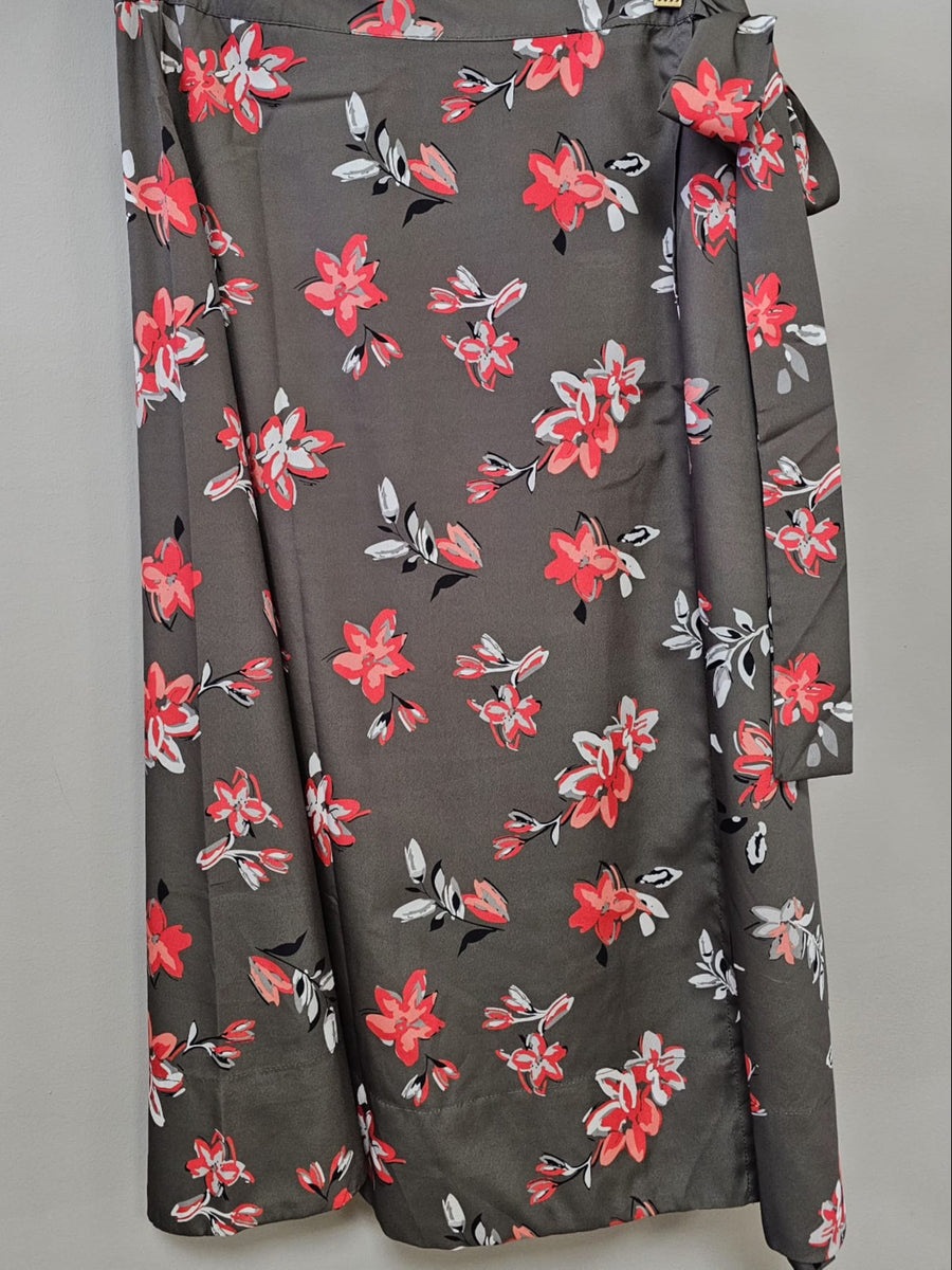 SAIA RED FLOWER